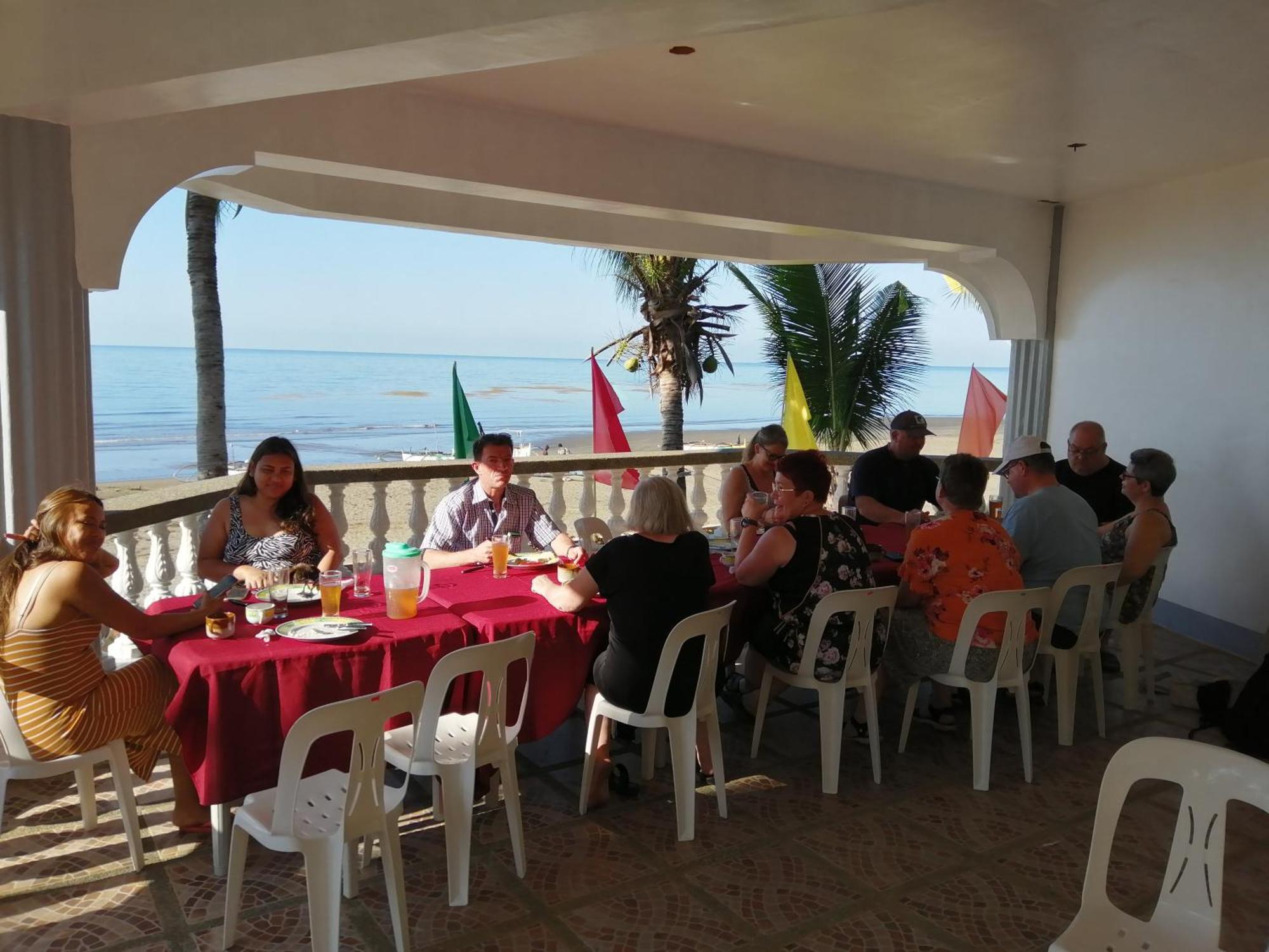 Seasun Beach Resort & Hotel Lucapon Zewnętrze zdjęcie